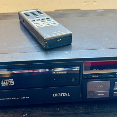 Sony - CDP-101 CD PLAYER