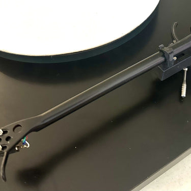 REGA PLANAR 3 TURNTABLE - PLANAR 3 TURNTABLE