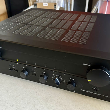 NAKAMICHI - AMPLIFIER 2