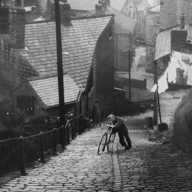 Herbie May - Uphill / Apple