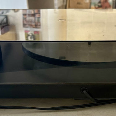 REGA - PLANAR 3 TURNTABLE