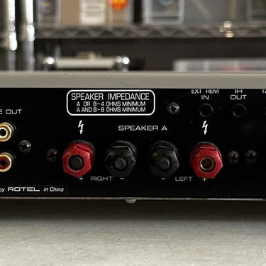 ROTEL - RA-02 AMPLIFIER