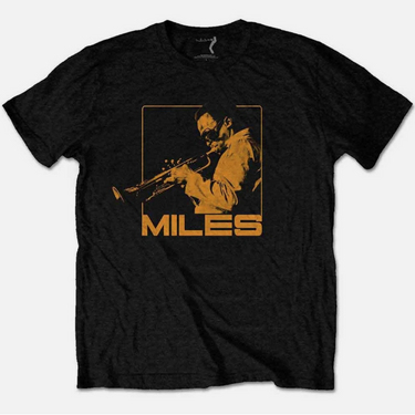 Blowin' T-shirt